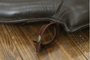 和製ビンテージ　高島屋　ナラ材　座面低め　本革クッション付き!男前な雰囲気漂うスモーカーズボウチェア　(R-063047)