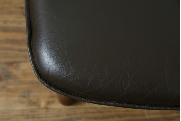 和製ビンテージ　高島屋　ナラ材　座面低め　本革クッション付き!男前な雰囲気漂うスモーカーズボウチェア　(R-063048)