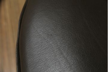 和製ビンテージ　高島屋　ナラ材　座面低め　本革クッション付き!男前な雰囲気漂うスモーカーズボウチェア(板座チェア、ダイニングチェア、アームチェア、椅子、イス、ヴィンテージ、レザー)(R-063049)