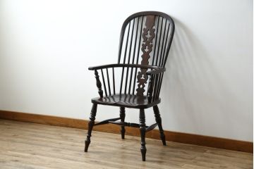 中古　松本民芸家具　#44A型　シックな色合いとクラシカルな佇まいが魅力のウィンザーチェア(ウインザーチェア、アームチェア、板座チェア、ダイニングチェア、椅子、イス)(定価約20万円)(R-063053)