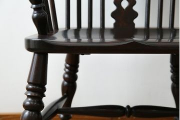 中古　松本民芸家具　#44A型　シックな色合いとクラシカルな佇まいが魅力のウィンザーチェア(ウインザーチェア、アームチェア、板座チェア、ダイニングチェア、椅子、イス)(定価約20万円)(R-063053)