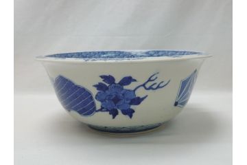  	江戸期　古伊万里　染付　8寸　約24cm　二重角福　花蝶図　波紋　深鉢(八寸、和食器)(R-063059)