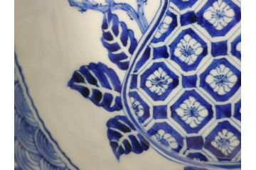  	江戸期　古伊万里　染付　8寸　約24cm　二重角福　花蝶図　波紋　深鉢(八寸、和食器)(R-063059)