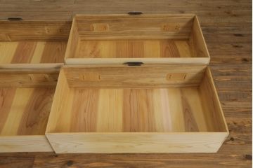 和製アンティーク　美品　前面桐材　和の雰囲気づくりにおすすめの関東衣装箪笥(時代箪笥、衣装箪笥、収納箪笥)(R-063066)