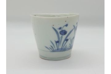 江戸期　古伊万里　染付　草花文　蕎麦猪口(並び水仙文、そば猪口、湯呑、和食器)(R-063068)