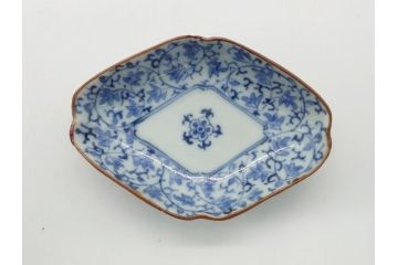 上手物　江戸期　古伊万里　染付　花唐草文　菱形　3.3寸　約10cm　変形皿6枚セット(三寸三分、小皿、和皿、ひし形、五弁花、和食器)(R-063074)