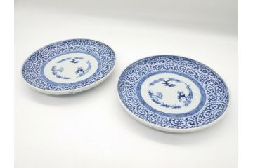  	江戸期　古伊万里　染付　蛸唐草　見込み松竹梅文　富貴長春　6.7寸　約20cm　中皿2枚セット(六寸七分、和皿、和食器)(R-063075)