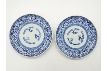  	江戸期　古伊万里　染付　蛸唐草　見込み松竹梅文　富貴長春　6.7寸　約20cm　中皿2枚セット(六寸七分、和皿、和食器)(R-063075)