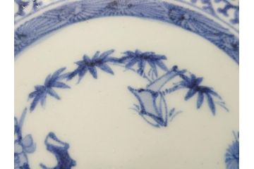  	江戸期　古伊万里　染付　蛸唐草　見込み松竹梅文　富貴長春　6.7寸　約20cm　中皿2枚セット(六寸七分、和皿、和食器)(R-063075)