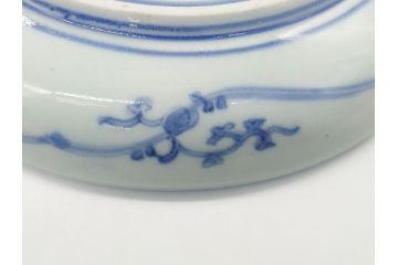  	江戸期　古伊万里　染付　蛸唐草　見込み松竹梅文　富貴長春　6.7寸　約20cm　中皿2枚セット(六寸七分、和皿、和食器)(R-063075)