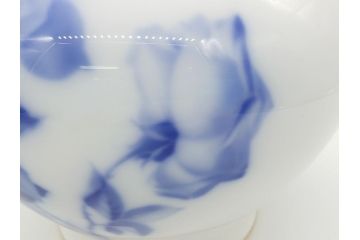 大倉陶園(OKURA、OAC)　ブルーローズ　49A/8011　20cm　エレガントな空間を演出する花生(共箱付き、花器、花瓶、花入、フラワーベース、白磁)(定価38,500円)(R-063080)