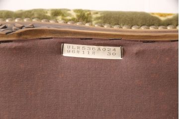 中古　美品　カリモク家具(karimoku)　domani(ドマーニ)　Louis(ルイ)XVシリーズ　ルイ15世　気品ある佇まいが高級感を醸し出すオットマン(スツール)(R-063081)