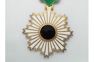 古い勲章　勲三等旭日中綬章　正章　略綬(ケース付き)(R-063091)
