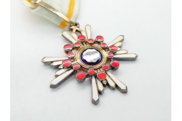 古い勲章　勲三等瑞宝章　正章　略綬(ケース付き)(R-063093)