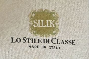 中古　イタリアブランド家具　SILIK(シリック)　細部まで凝った造りが美しいチェア2脚セット(椅子、イス、サロンチェア)(R-063101)