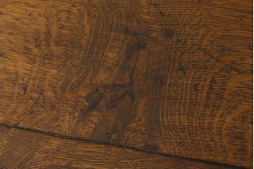 イギリスアンティーク　オーク材　前面に施された彫刻が目を惹く収納付きベンチ(コファ、収納箱、ブランケットボックス、ベンチチェスト)(R-063111)