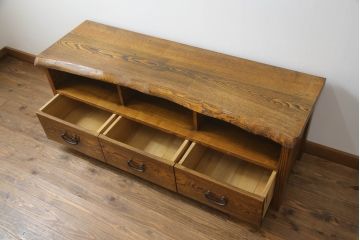 中古　頑固おやじ　勝見武司作　総栗材　個性的な木目が魅力のテレビ台(テレビボード、ローボード、収納棚、引き出し)(R-063113)