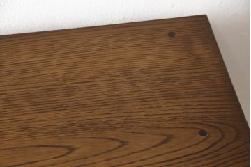 中古　美品　北海道旭川家具　山室家具製作所　工場長 高谷幸治 作　オーク材　OAKシリーズ　クラシカルなデザインが美しい縦型チェスト(キャビネット、サイドチェスト、引き出し、ジュエリーチェスト)(定価約34万円)(R-063116)