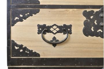 和製アンティーク　極上美品　特大金具の総桐佐渡小木箪笥(佐渡箪笥、和タンス、時代箪笥、衣装箪笥、桐たんす、収納箪笥)(R-063119)