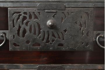 和製アンティーク　明治〜大正　漆のきれいな総桐佐渡八幡箪笥(佐渡箪笥、和タンス、時代箪笥、衣装箪笥、桐たんす、収納箪笥)(R-063121)