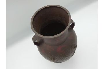 斑紫銅　葡萄文　独特な発色に魅せられる双耳花入(在銘、紫斑銅、花生、花瓶、花器)(R-063125)