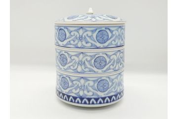 幕末　伊万里　染付　線描　草花文　丸　直径5.2寸　約16cm　三段重(重箱、陶器、和食器、五寸二分)(R-063128)
