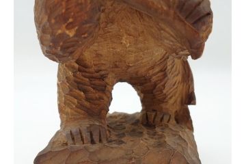 銘無し　木のぬくもりが感じられる木彫りの熊(くま、クマ、木彫、置物、ディスプレイ)(R-063132)