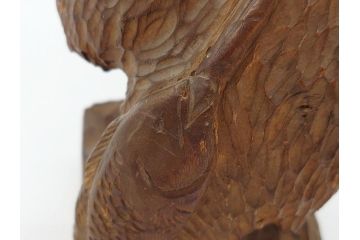 銘無し　木のぬくもりが感じられる木彫りの熊(くま、クマ、木彫、置物、ディスプレイ)(R-063132)
