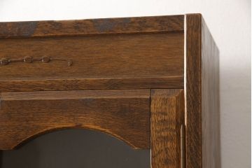 中古　カントリーハウス　10thアニバーサリー1985　収納力抜群!クラシカルな佇まいが魅力のキャビネット(戸棚、収納棚、食器棚)(R-063142)
