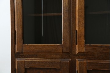 中古　カントリーハウス　10thアニバーサリー1985　収納力抜群!クラシカルな佇まいが魅力のキャビネット　(R-063142)