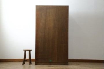 中古　カントリーハウス　10thアニバーサリー1985　収納力抜群!クラシカルな佇まいが魅力のキャビネット　(R-063142)