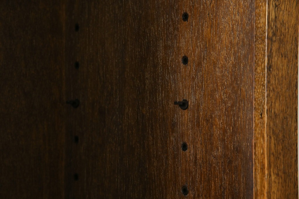 中古　カントリーハウス　10thアニバーサリー1985　収納力抜群!クラシカルな佇まいが魅力のキャビネット　(R-063142)