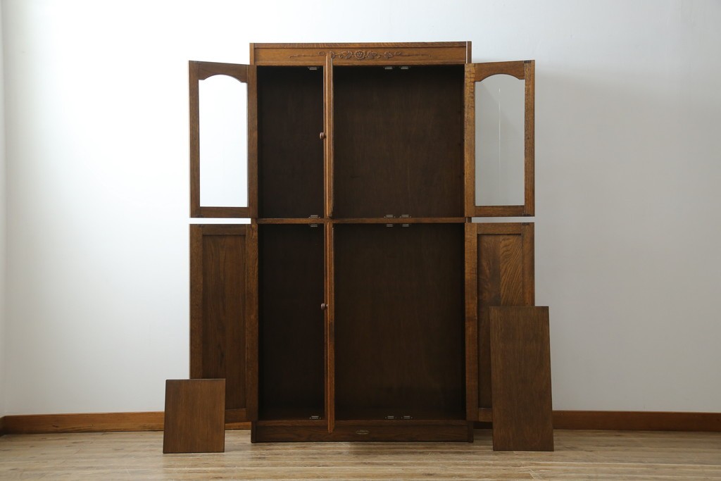 中古　カントリーハウス　10thアニバーサリー1985　収納力抜群!クラシカルな佇まいが魅力のキャビネット　(R-063142)