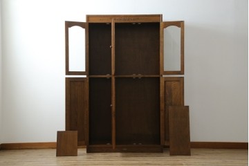 中古　カントリーハウス　10thアニバーサリー1985　収納力抜群!クラシカルな佇まいが魅力のキャビネット　(R-063142)