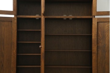 中古　カントリーハウス　10thアニバーサリー1985　収納力抜群!クラシカルな佇まいが魅力のキャビネット　(R-063142)