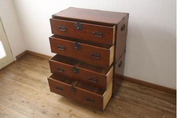 和製アンティーク　美品　前面欅(ケヤキ)材　漆のきれいな庄内箪笥(時代箪笥、和タンス、収納箪笥、衣装たんす、引き出し)(R-063145)