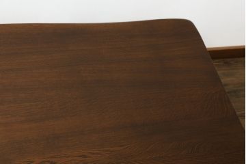 中古　美品　北海道旭川家具　山室家具製作所　ナラ材　天板極厚　木の温もりを感じるダイニングテーブル(食卓、4人掛け、6人掛け)(R-063148)