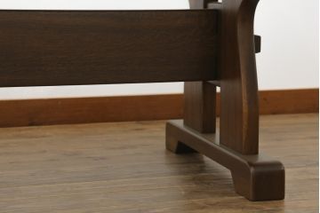 中古　美品　北海道旭川家具　山室家具製作所　ナラ材　天板極厚　木の温もりを感じるダイニングテーブル(食卓、4人掛け、6人掛け)(R-063148)