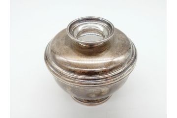 ビンテージ　TIFFANY & CO. STERLING 1012　銀製　蓋つき小物入れ(ヴィンテージ、シルバー、ふた付き小物入れ、マルチケース、ジャー、シュガーポット)(R-063165)