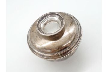 ビンテージ　TIFFANY & CO. STERLING 1012　銀製　蓋つき小物入れ(ヴィンテージ、シルバー、ふた付き小物入れ、マルチケース、ジャー、シュガーポット)(R-063165)