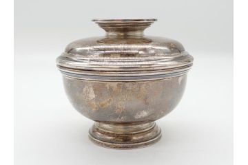 ビンテージ　TIFFANY & CO. STERLING 1012　銀製　蓋つき小物入れ(ヴィンテージ、シルバー、ふた付き小物入れ、マルチケース、ジャー、シュガーポット)(R-063165)