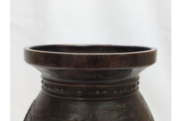 双泉堂　山水図　雷紋　紫斑銅　銅花瓶(斑紫銅、花器、花入、花生、記念品、大正九年三月)(R-063166)