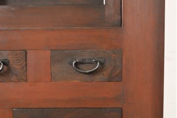 和製アンティーク　丸桟引き戸　凛とした美しさが上品な和を演出してくれる近江水屋箪笥(食器棚、戸棚、収納棚、キャビネット、重ね箪笥)(R-063171)