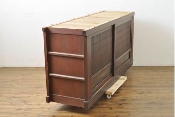 和製アンティーク　丸桟引き戸　凛とした美しさが上品な和を演出してくれる近江水屋箪笥サイドボード(食器棚、戸棚、収納棚、キャビネット)(R-063173)