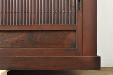 和製アンティーク　丸桟引き戸　凛とした美しさが上品な和を演出してくれる近江水屋箪笥サイドボード(食器棚、戸棚、収納棚、キャビネット)(R-063173)
