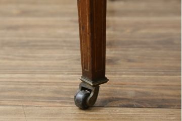 イギリスアンティーク　高級品!!　凝ったデザインの象嵌入り!!クラシカルな佇まいのオクタゴンテーブル(ダイニングテーブル、4人掛け、4P、八角形デスク)(R-063178)