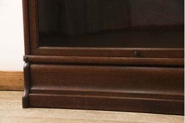イギリスアンティーク　オーク材　丸みを帯びたフォルムが魅力的!!スライド扉付きスタッキングブックケース(飾り棚、収納棚、戸棚、本箱、サイドキャビネット)(R-063179)