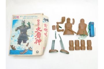 稀少!　当時物　マルサン　プラモデル　驚異の大魔神　リモートコントロール　1966年(レトロ、玩具、電動プラモデル)(R-063190)