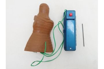 稀少!　当時物　マルサン　プラモデル　驚異の大魔神　リモートコントロール　1966年(レトロ、玩具、電動プラモデル)(R-063190)