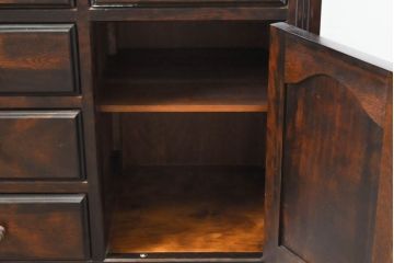 中古　美品　松本民芸家具　G型ドレッサー　美しい木目とシックな色合いが魅力のサイドボード(収納棚、戸棚、引き出し、サイドキャビネット、ドレッシングチェスト)(定価約55万円)(R-063194)